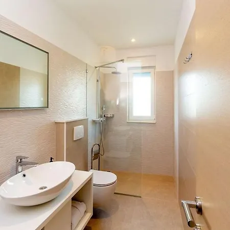 Villa Villa Amfora For 12 Guests Smokovic
